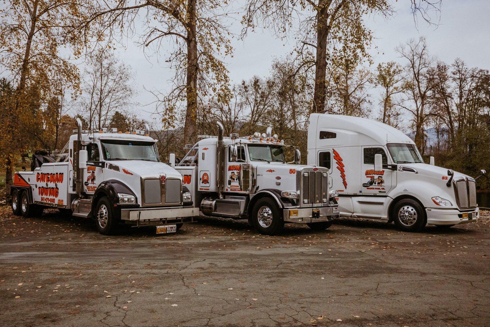 Caveman Towing roadside service vehicles in Southern Oregon